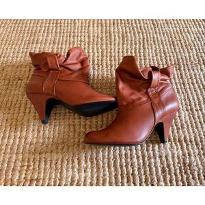 Steve Madden Brown Leather Slouch Ankle Boots Kitten Heel Size 9 M